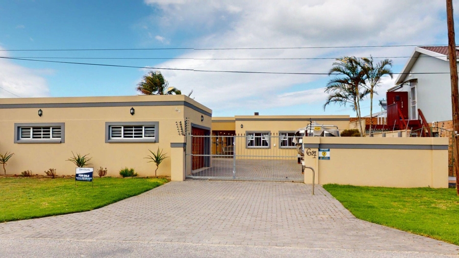 8 Bedroom Property for Sale in Colchester Eastern Cape